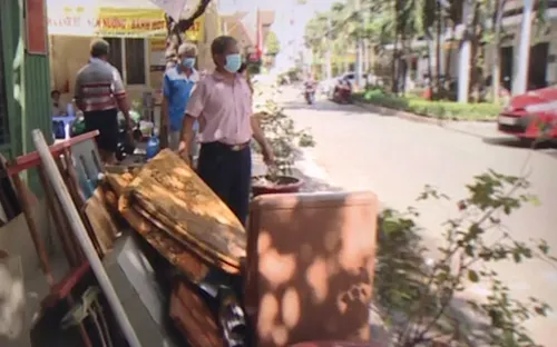 Đem rác lên phường, đừng đem rác ra đường