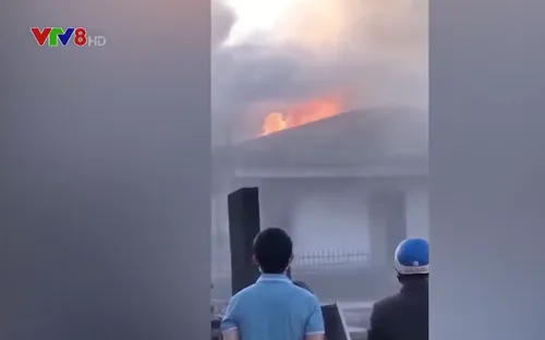 Cháy lớn tại công ty cao su Chư Prông, tỉnh Gia Lai