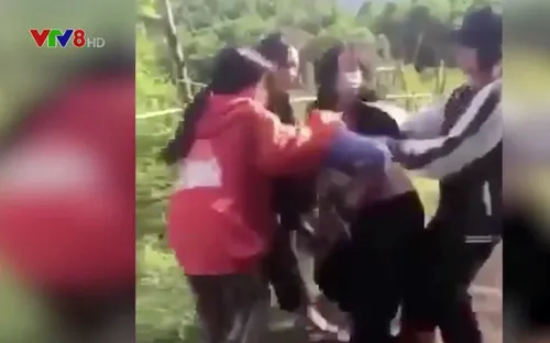 Thanh Hoá: Nữ sinh bị đánh hội đồng nhập viện