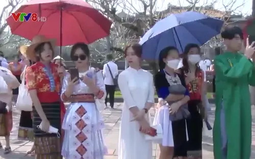 Du khách đến Huế tăng mạnh dịp Giỗ Tổ