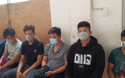 TP Hồ Chí Minh: Bắt nhóm đối tượng giả cảnh sát hình sự chặn người đi đường kiểm tra giấy tờ