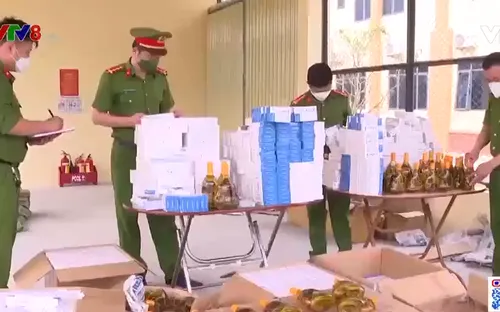 Liên tiếp thu giữ kit test, thuốc chữa COVID-19 không rõ nguồn gốc