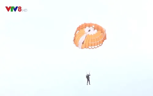 Mùa huấn luyện nhảy dù trên không