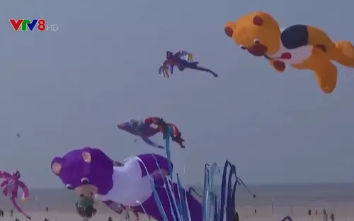 Lễ hội thả diều quốc tế tại Pháp