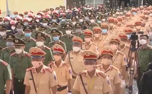 Công an Đà Nẵng ra quân trấn áp tội phạm