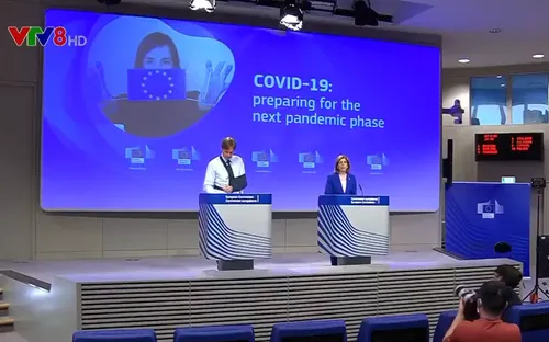 Châu Âu công bố biện pháp thích ứng mới với đại dịch