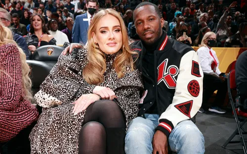 Adele hạnh phúc bên tình yêu mới