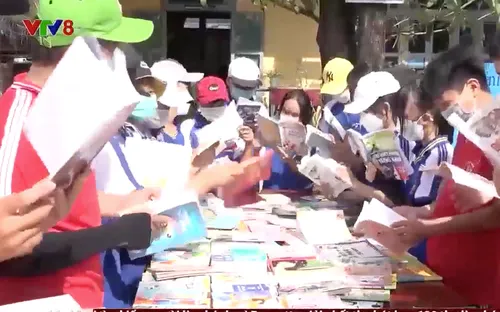 Thư viện lưu động đưa văn hóa đọc đến gần với học sinh