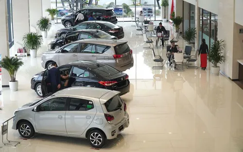 Mua ô tô trước tuổi 30: Tiền mua có, tiền "nuôi" xe mới khó