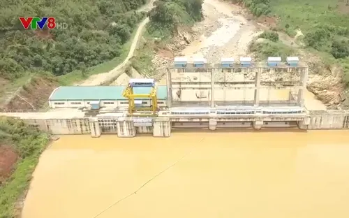 Thủy điện xả lũ sai quy trình, dân lãnh đủ