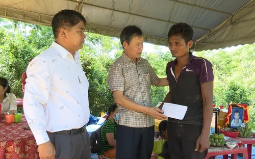 2 chị em ruột tử vong, nghi do ăn trứng cóc