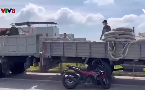 Kiên quyết xử lý xe quá tải, cơi nới tại nguồn