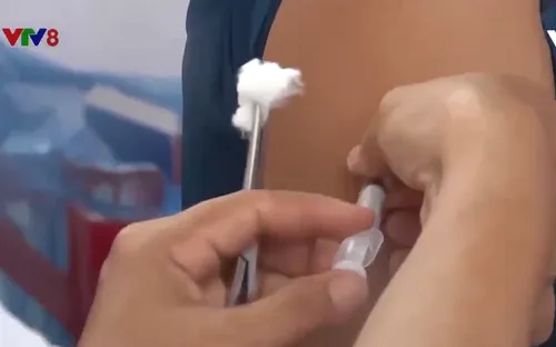 Đẩy nhanh tiến độ tiêm vắc xin phòng COVID-19