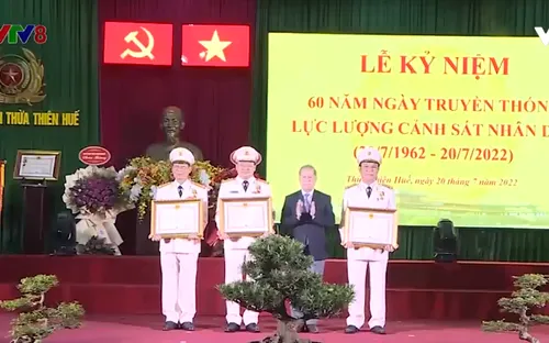 Lực lượng Công an Miền Trung kỷ niệm 60 năm Ngày truyền thống Cảnh sát Nhân dân