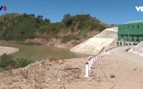 Người dân phản đối việc xây dựng thủy điện Đăk Bla 3