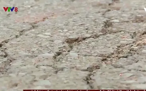 Đắk Lắk: Đường vừa sửa xong đã hỏng lại