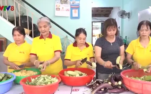 Quán cơm 0 đồng cho lao động nghèo