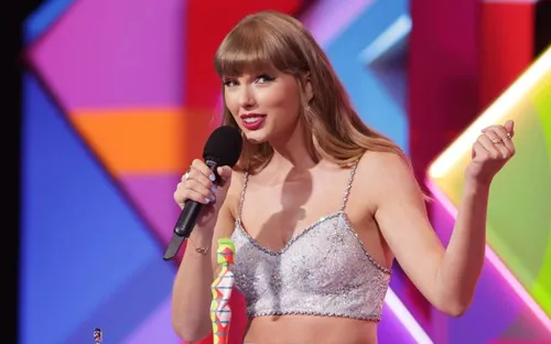 Bị gọi là "tội phạm khí hậu", Taylor Swift phản bác