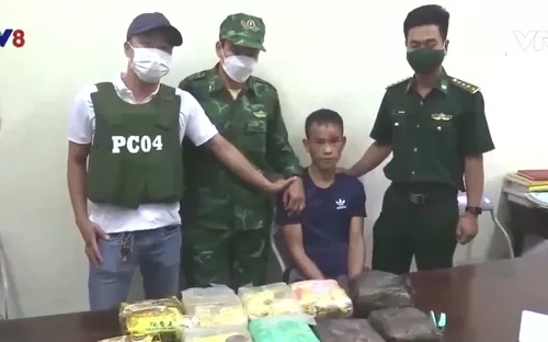 Hà Tĩnh bắt đối tượng vận chuyển 10 kg ma túy đá