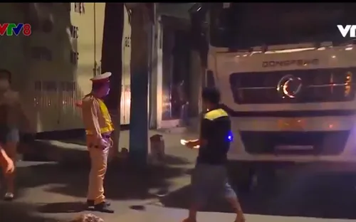 Bình Định: Hàng loạt xe tải tự ý cơi nới trái phép bị xử lý