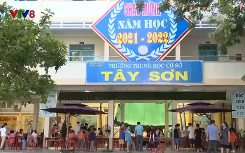 Nỗ lực tiêm vắc xin cho trẻ trước thềm năm học mới