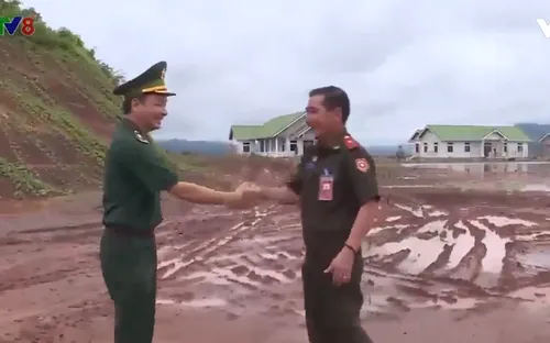 Thắm tình nơi biên giới Việt - Lào