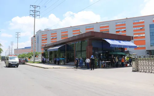 Nổ ống tháp xử lý khí, 34 công nhân bị thương