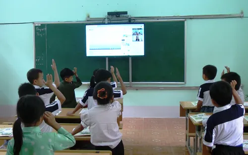 Lớp học ảo ở nơi thiếu giáo viên Tiếng Anh