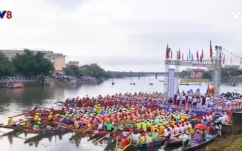 Lễ hội đua thuyền truyền thống sông Kiến Giang