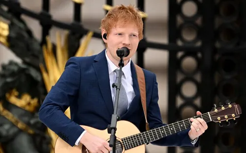 Ed Sheeran phải hầu tòa trong vụ kiện bản quyền