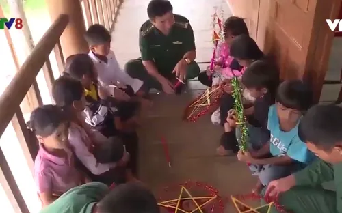 Trung Thu của các em người Mã Liềng vùng cao Quảng Bình
