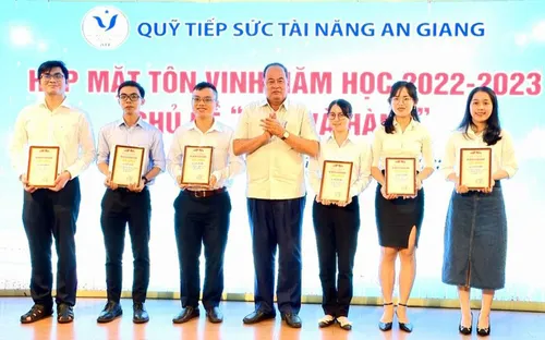 An Giang tôn vinh 125 học sinh, sinh viên, giáo viên xuất sắc tiêu biểu
