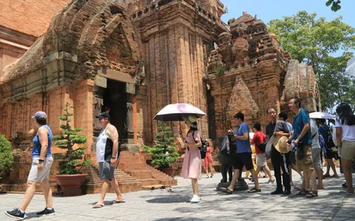 Du lịch thu về 46.000 tỷ đồng trong tháng 1