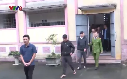 Hà Tĩnh bắt 12 nghi phạm đánh bạc chuyên nghiệp