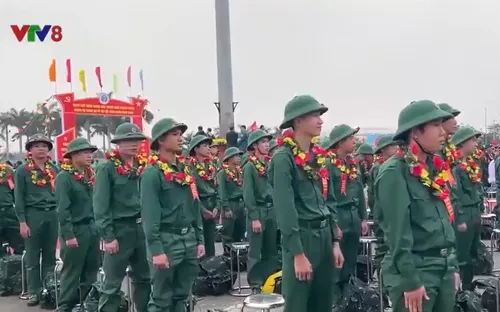 Thanh niên Quân khu 5 lên đường nhập ngũ