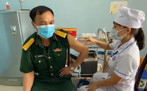 Rà soát chế độ phụ cấp đối với cán bộ y tế dự phòng, y tế cơ sở trong lực lượng vũ trang