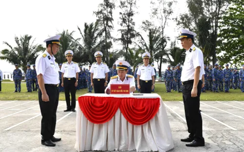 Lữ đoàn 127 Vùng 5 Hải quân tổ chức Lễ ra quân huấn luyện năm 2023