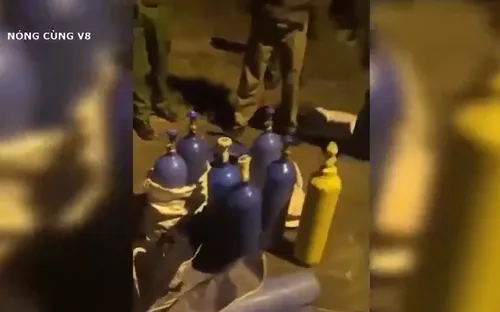 Đà Nẵng: Bắt đối tượng vận chuyển khí cười ở trung tâm thành phố