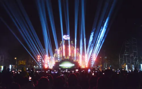 Lễ hội Cà phê Buôn Ma Thuột lần thứ 8: Tưng bừng Lễ hội ánh sáng “Thế giới cà phê - Bừng sáng Ban Mê”