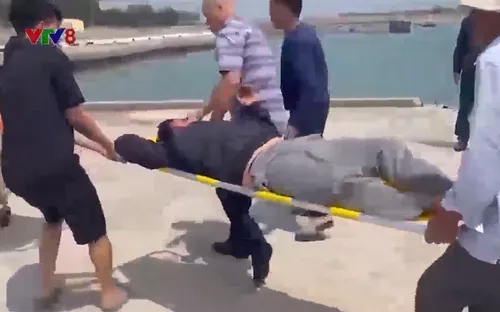 BĐBP Quảng Bình phối hợp cấp cứu ngư dân bị tai nạn