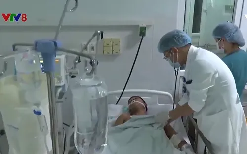 Nỗ lực cứu chữa 9 bệnh nhân ngộ độc thực phẩm ở Quảng Nam