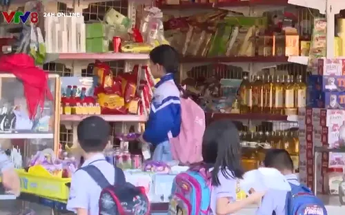 Cảnh giác đối tượng lạ mặt dụ dỗ học sinh