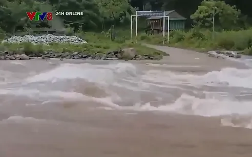 Phú Yên yêu cầu người dân chủ động triển khai ứng phó mưa lớn và điều tiết nước trên sông Ba