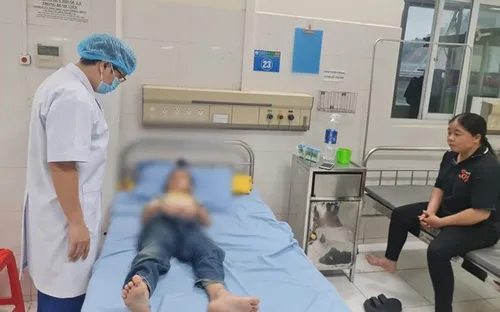 Nghi ngộ độc thực phẩm, một cháu bé tử vong