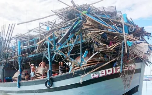 Thủ tướng Chính phủ chỉ đạo khẩn trương tìm kiếm, cứu nạn ngư dân trên 2 tàu cá bị chìm