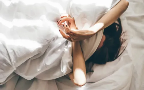 Cách để có một chu kỳ giấc ngủ lành mạnh, tránh mệt mỏi uể oải