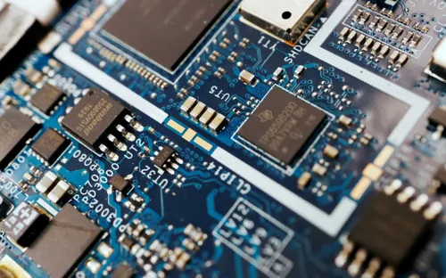 Làm sao để công nghiệp bán dẫn Việt Nam trở nên hấp dẫn hơn?