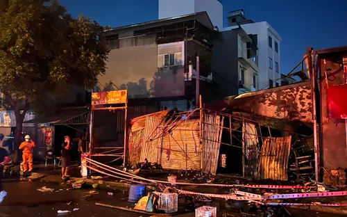 Ẩn họa từ các điểm tập kết phế liệu trong khu dân cư