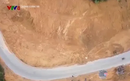 Thừa Thiên Huế chống sạt lở đường lên huyện miền núi A Lưới