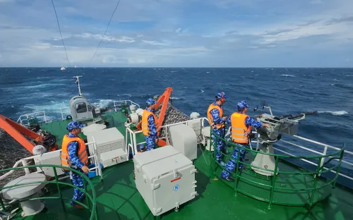 Bộ Tư lệnh Vùng Cảnh sát biển 3 diễn tập bắn đạn thật